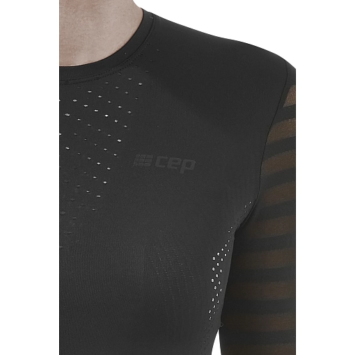 Женская футболка CEP ультралёгкая с длинными рукавами