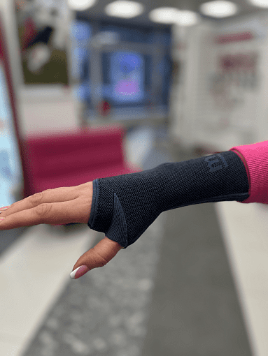 Бандаж на лучезапястный сустав Manumed active