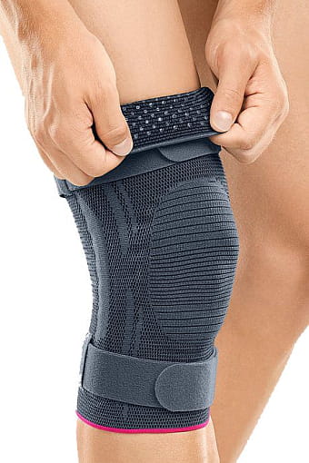 Бандаж коленный GENUMEDI PLUS с силиконовым пателлярным кольцом и ремнями